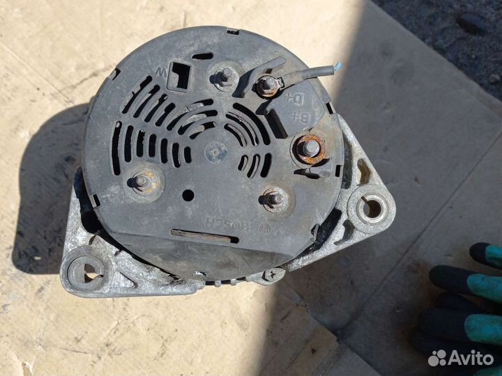 Опель 2,0/2,2DTI генератор 0123500008 100А Bosch