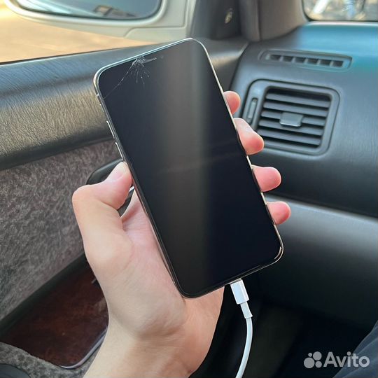 iPhone X, 64 ГБ