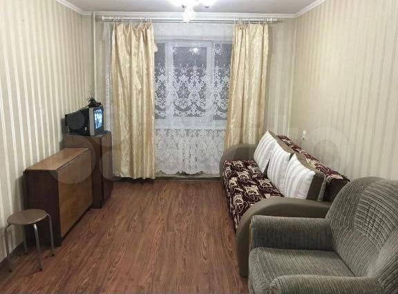 Комната 18 м² в 9-к., 2/4 эт.