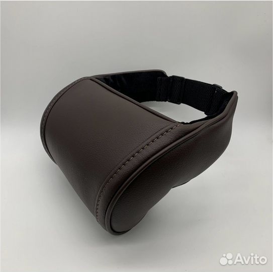 Автомобильная подушка для шеи темно-коричневая