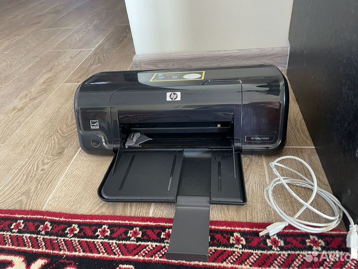 Цветной принтер HP Deskjet D1660