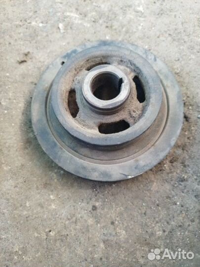 Шкив коленвала Nissan Cube