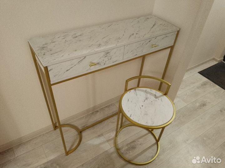 Консольный столик