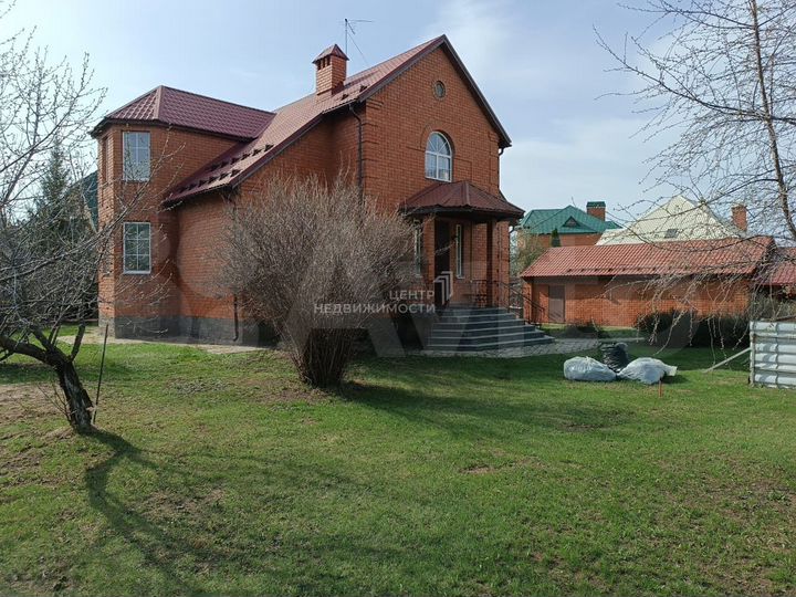 Коттедж 340 м² на участке 10,6 сот.