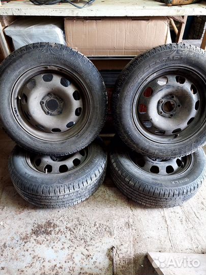 Continental ContiCrossContact LX 215/65 R16 98H