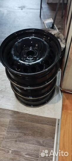 Диски штампованные r15 xray