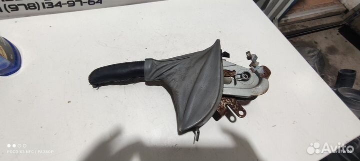 Ручник рычаг стояночный тормоз BMW E39