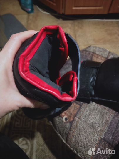 Боксерские перчатки взрослые