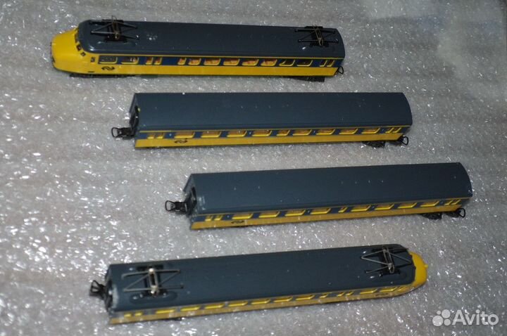 Скоростная электричка, модель H0 (16,5 мм)