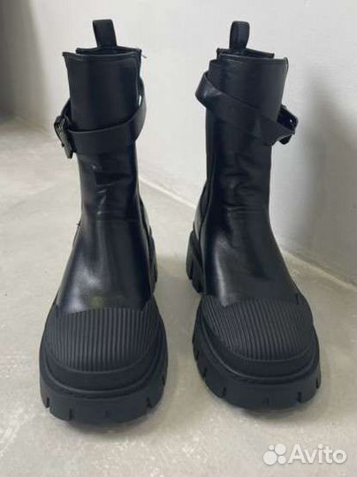 Ботинки