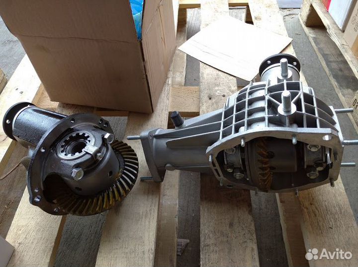 Передний редуктор с самоблоком. Нива