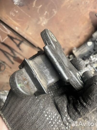 Подушка раздатки Сузуки гранд витара 2.0 98-05