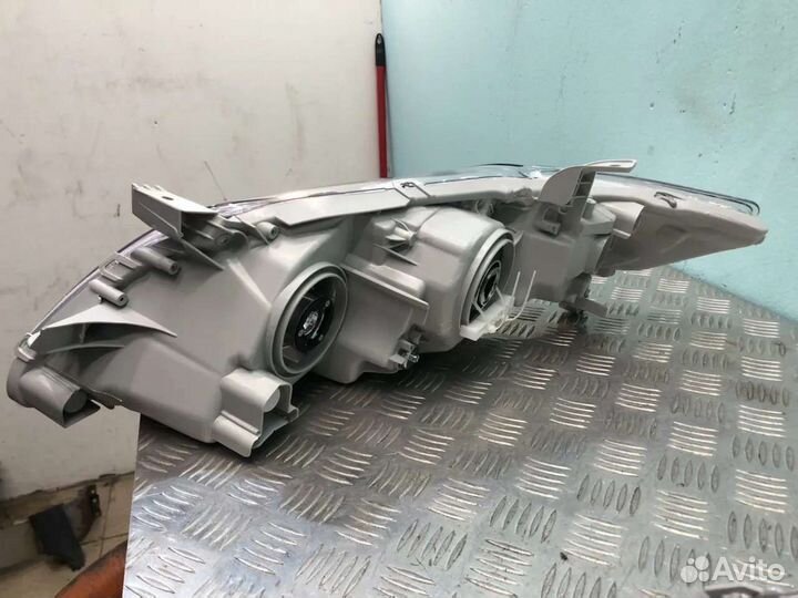 Фары на Toyota camry v40 в бронеплёнке новые