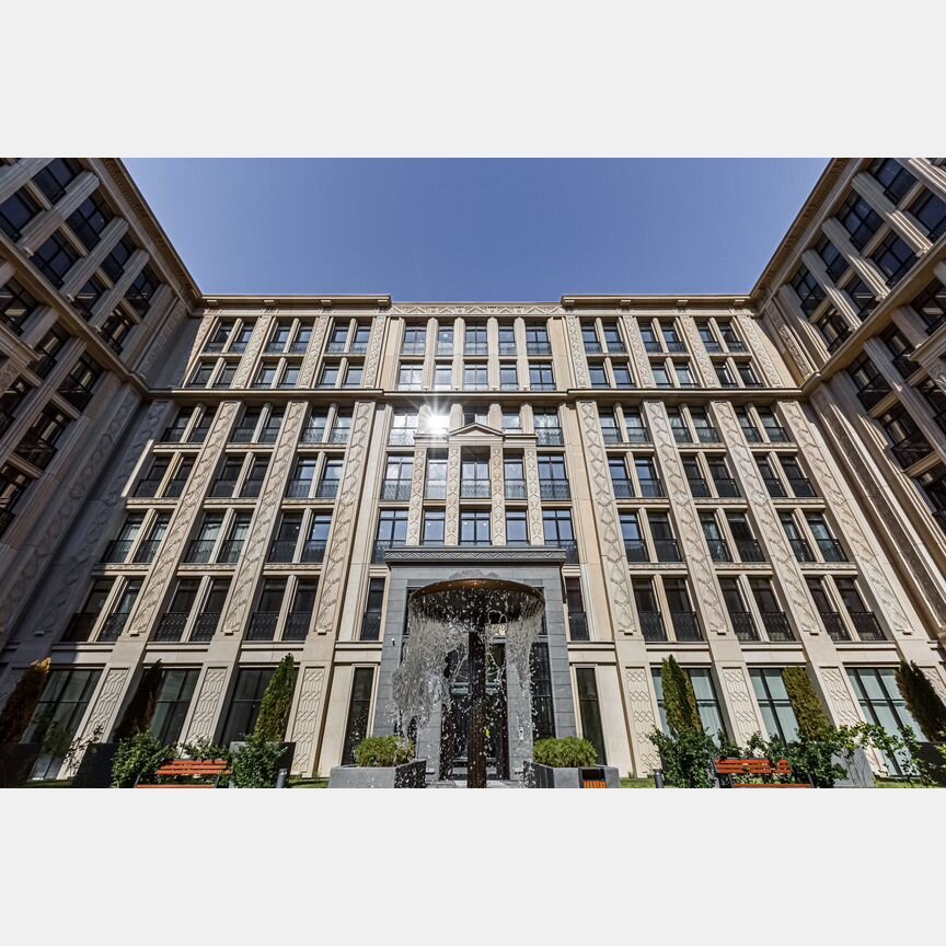 2-к. квартира, 128,4 м², 1/7 эт.