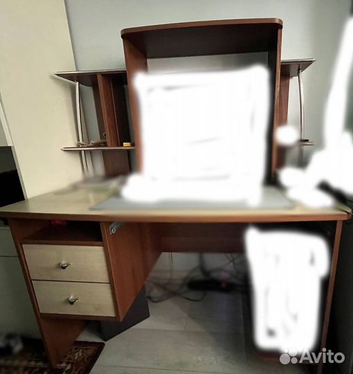 Компьютерный стол