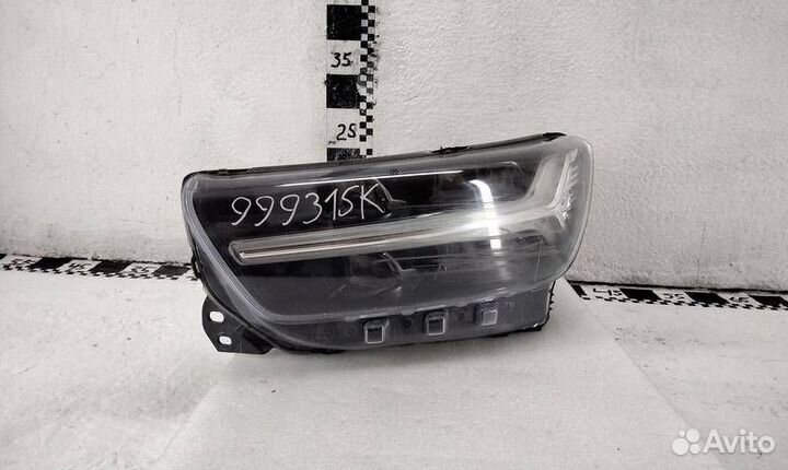 Фара левая Volvo XC40