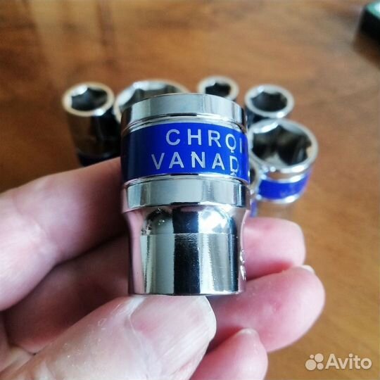 Набор головок с ключом трещеткой