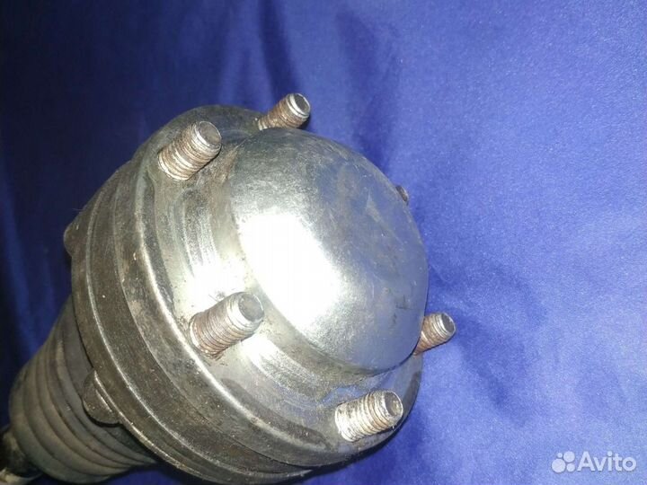 Привод передний левый Volkswagen Audi