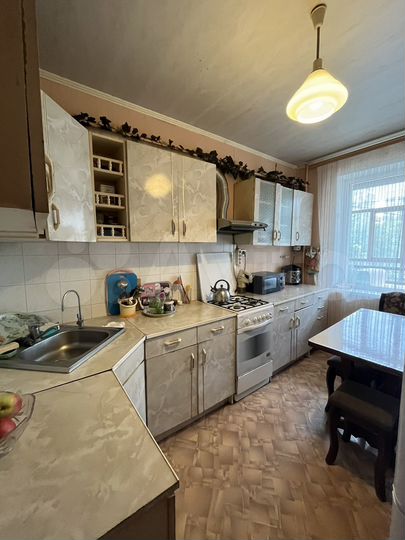 4-к. квартира, 94 м², 2/9 эт.