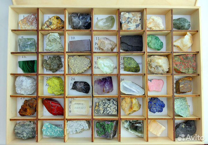 Коллекция из 42 минералов