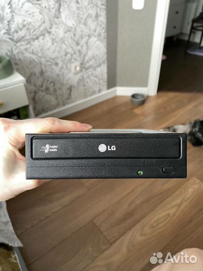 Дисковод DVD- RW LG GH22NP20