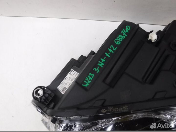 Фара левая Mercedes-Benz E-Class