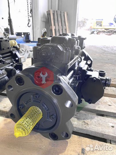 Гидравлический насос Hyundai R235LCR-9