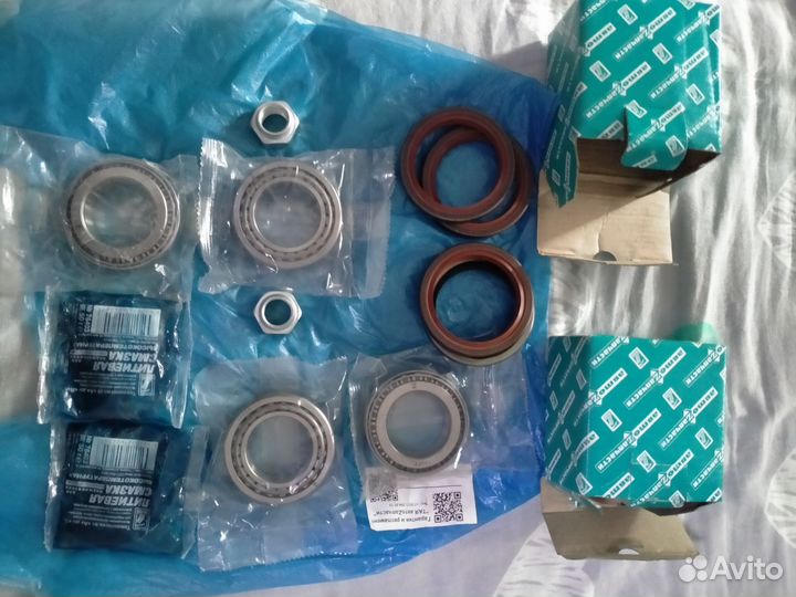 Ступечные подшипники 2121,2123 + распорные втулки