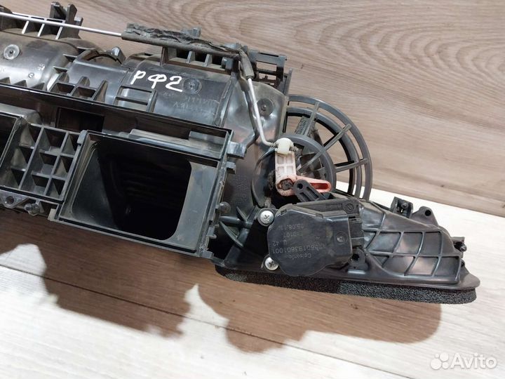 Моторчик печки Renault Megan 3 Fluence вентилятор