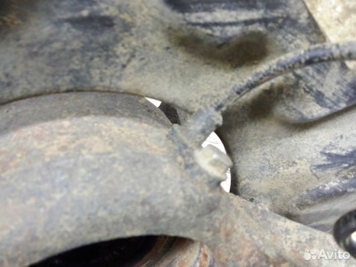 Цапфа/кулак поворотный передний правый Mercedes-Be