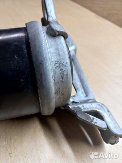 Опора двигателя (подушка двс) левая