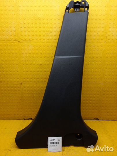 Обшивка стойки нижняя правая Renault Duster K9K