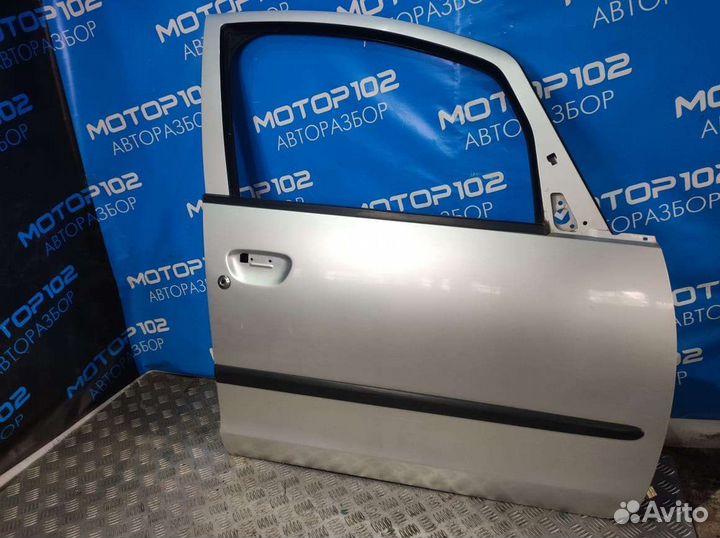 Дверь передняя правая Mitsubishi colt 6