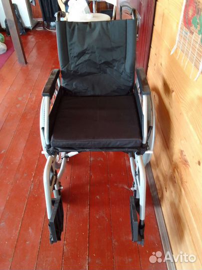 Коляска инвалидная