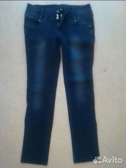 Пакет с джинсами