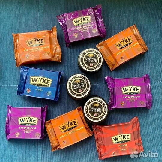 Сыр Чеддер Wyke Farms Mild