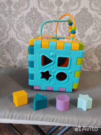Музыкальная игрушка кубик