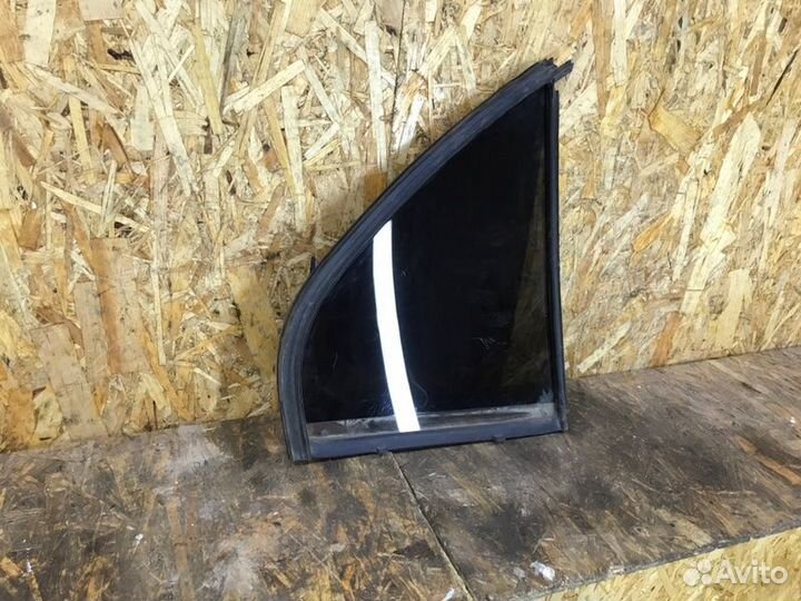Форточка двери задняя левая Hyundai Accent седан