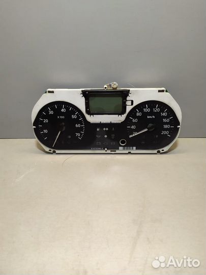 Панель приборов Renault Logan 2005