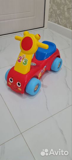 Машинка толокар