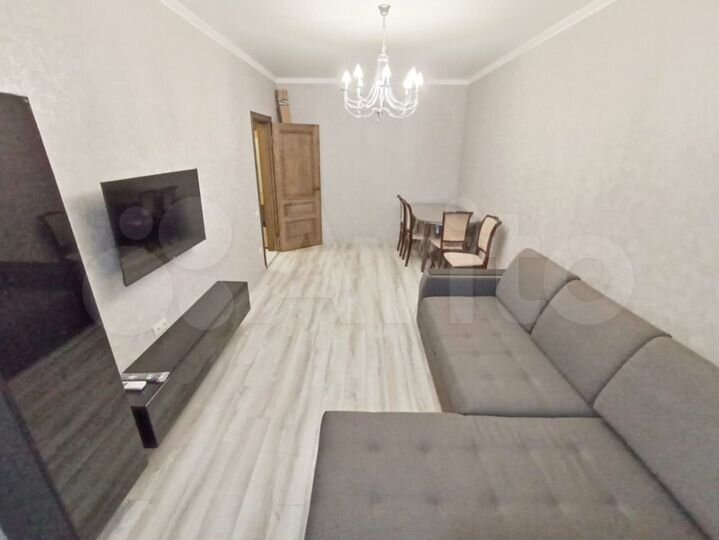 2-к. квартира, 56 м², 4/16 эт.