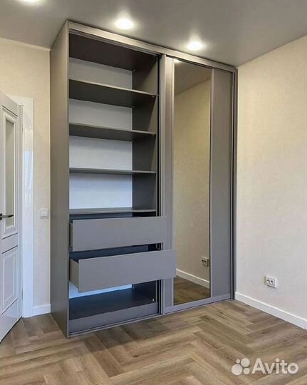 Шкаф купе современный