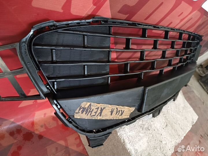 Решетка переднего бампера Kia Rio (2016-2020)