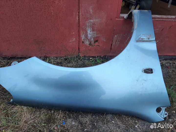 Передние крылья на мицубиши лансер 9