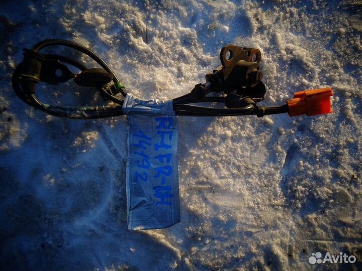 Датчик abs передний левый Honda Stepwgn RF1 B20B