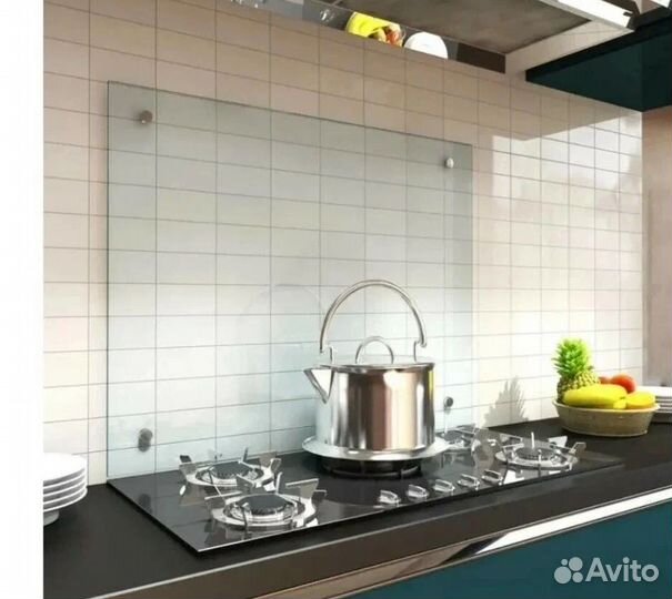 Экран из закаленного стекла на кухонный фартук