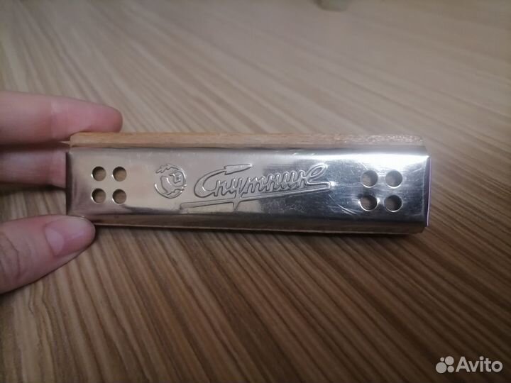 Губная гармошка спутник