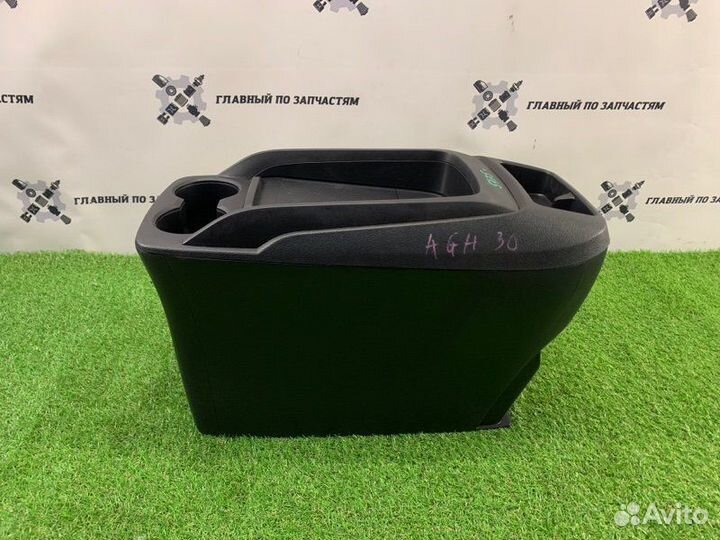 Подлокотник Toyota Vellfire AGH30W 2AR-FE 2018