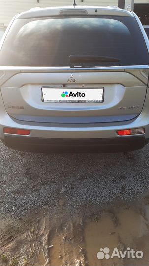 Mitsubishi Outlander, 2013