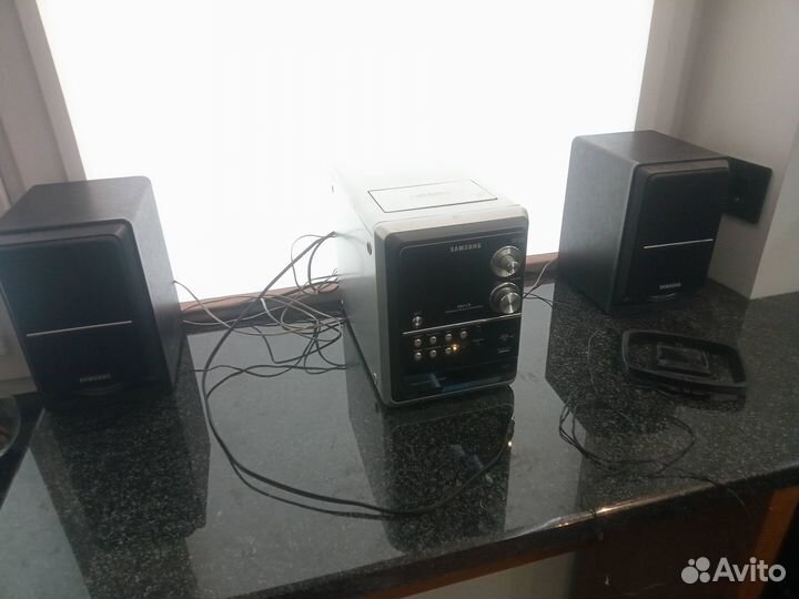 Музыкальный центр Samsung MM-C8